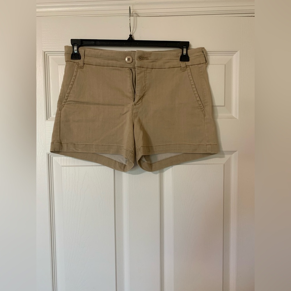 CP Jeans Tan Cargo Shorts with Mid-Thigh‎ Length and Clean Design Size 11 Casual